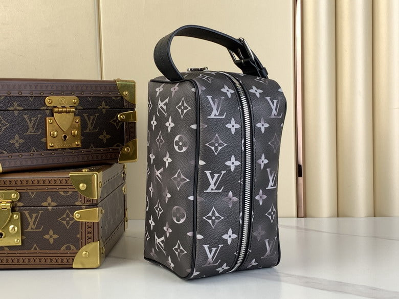 Inspired Handbags, AA+ Quality 100% Genuine Leather Classic Flap Medium Quilted Lambskin Black Gold, 18X 1 1X 5cm BL 4 Colour