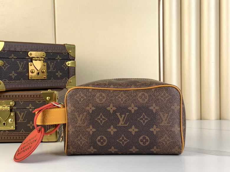 Inspired Handbags, AA+ Quality 100% Genuine Leather Classic Flap Medium Quilted Lambskin Black Gold, 18X 1 1X 5cm BL 4 Colour