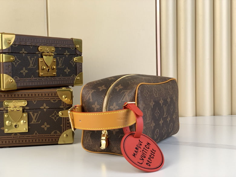 Inspired Handbags, AA+ Quality 100% Genuine Leather Classic Flap Medium Quilted Lambskin Black Gold, 18X 1 1X 5cm BL 4 Colour