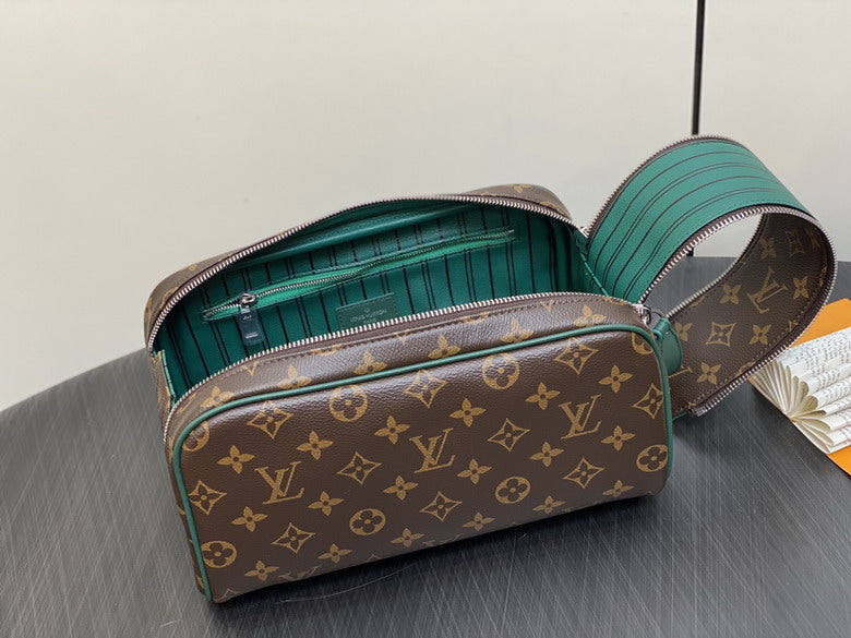 Inspired Handbags, AA+ Quality 100% Genuine Leather Classic Flap Medium Quilted Lambskin Black Gold, 18X 1 1X 5cm BL 4 Colour