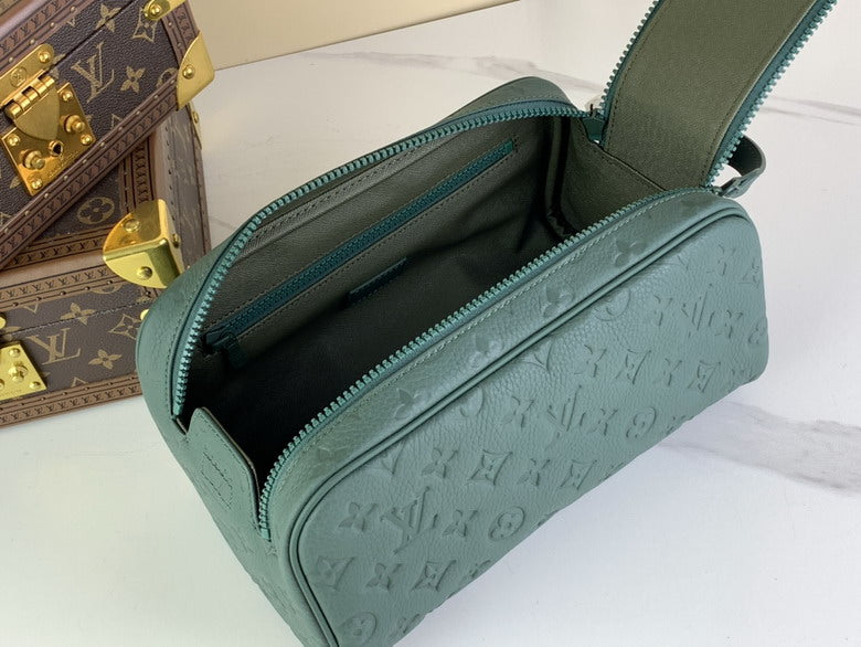 Inspired Handbags, AA+ Quality 100% Genuine Leather Classic Flap Medium Quilted Lambskin Black Gold, 18X 1 1X 5cm BL 4 Colour