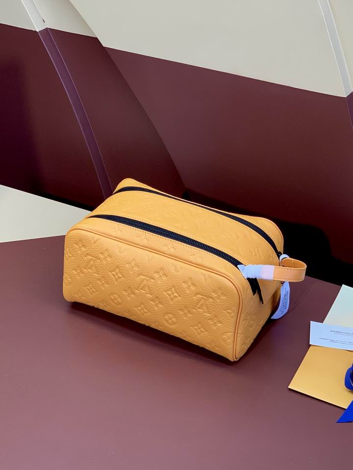 Inspired Handbags, AA+ Quality 100% Genuine Leather Classic Flap Medium Quilted Lambskin Black Gold, 18X 1 1X 5cm BL 4 Colour