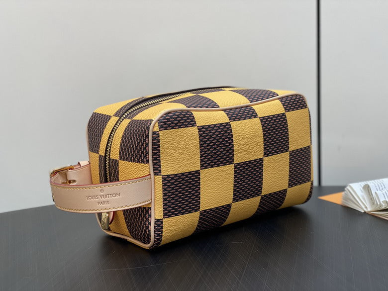 Inspired Handbags, AA+ Quality 100% Genuine Leather Classic Flap Medium Quilted Lambskin Black Gold, 18X 1 1X 5cm BL 4 Colour