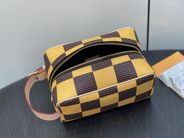 Inspired Handbags, AA+ Quality 100% Genuine Leather Classic Flap Medium Quilted Lambskin Black Gold, 18X 1 1X 5cm BL 4 Colour