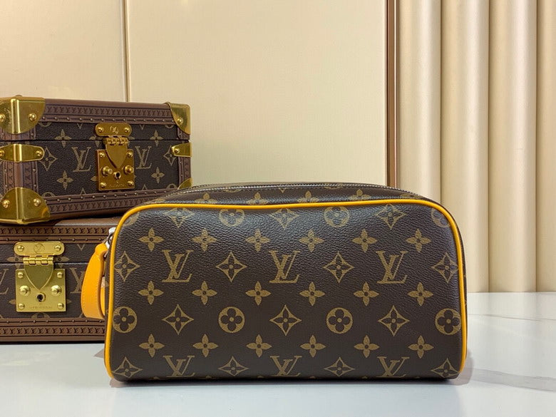 Inspired Handbags, AA+ Quality 100% Genuine Leather Classic Flap Medium Quilted Lambskin Black Gold, 18X 1 1X 5cm BL 4 Colour