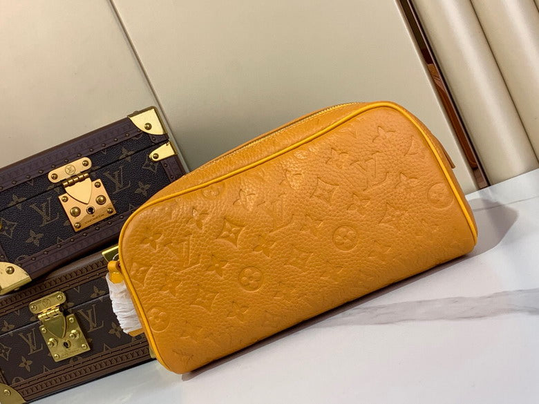 Inspired Handbags, AA+ Quality 100% Genuine Leather Classic Flap Medium Quilted Lambskin Black Gold, 18X 1 1X 5cm BL 4 Colour
