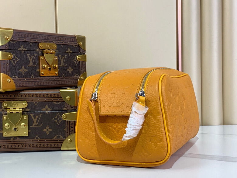 Inspired Handbags, AA+ Quality 100% Genuine Leather Classic Flap Medium Quilted Lambskin Black Gold, 18X 1 1X 5cm BL 4 Colour