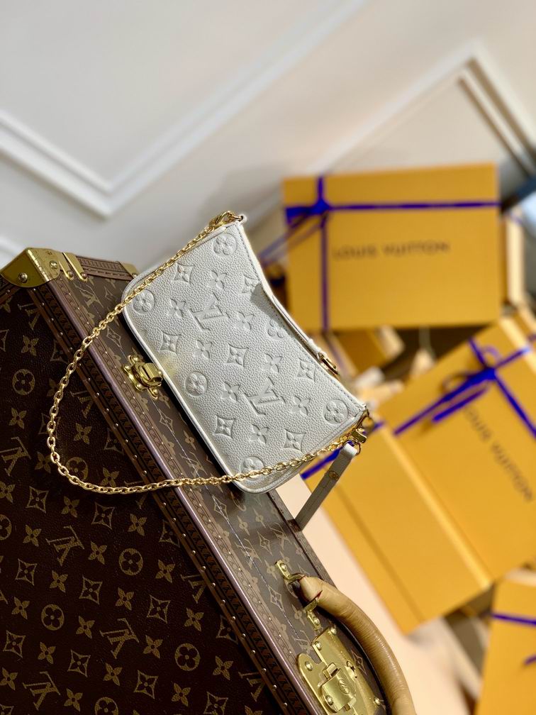 Inspired Handbags, AA+ Quality 100% Genuine Leather Classic Flap Medium Quilted Lambskin Black Gold, 18X 1 1X 5cm BL 4 Colour