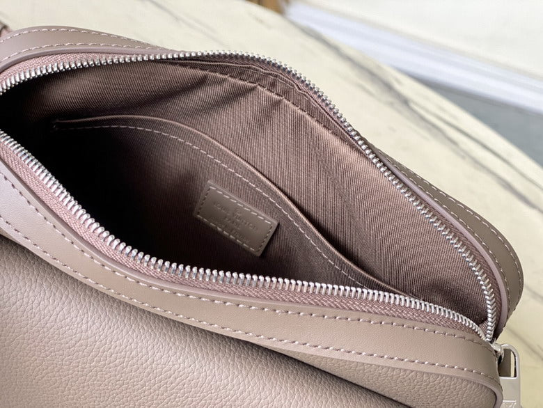 Inspired Handbags, AA+ Quality 100% Genuine Leather Classic Flap Medium Quilted Lambskin Black Gold, 18X 1 1X 5cm BL 4 Colour