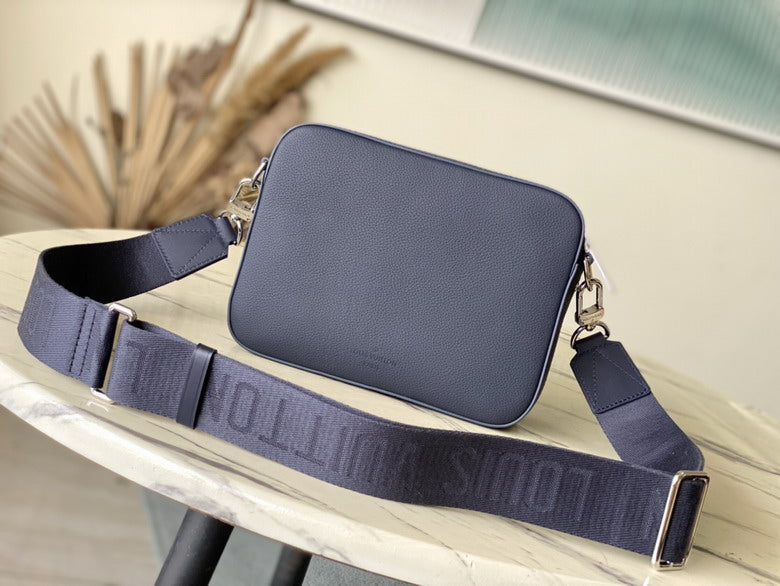Inspired Handbags, AA+ Quality 100% Genuine Leather Classic Flap Medium Quilted Lambskin Black Gold, 18X 1 1X 5cm BL 4 Colour