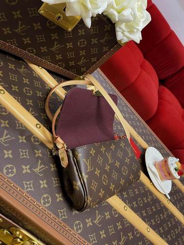 Inspired Handbags, AA+ Quality 100% Genuine Leather Classic Flap Medium Quilted Lambskin Black Gold, 18X 1 1X 5cm BL 4 Colour