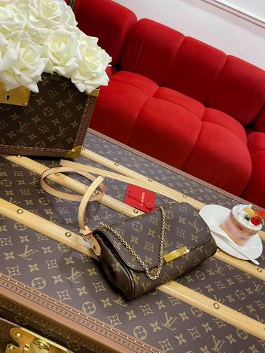 Inspired Handbags, AA+ Quality 100% Genuine Leather Classic Flap Medium Quilted Lambskin Black Gold, 18X 1 1X 5cm BL 4 Colour