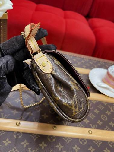 Inspired Handbags, AA+ Quality 100% Genuine Leather Classic Flap Medium Quilted Lambskin Black Gold, 18X 1 1X 5cm BL 4 Colour