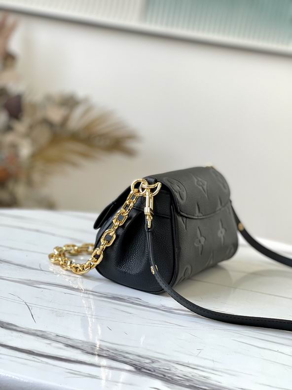 Inspired Handbags, AA+ Quality 100% Genuine Leather Classic Flap Medium Quilted Lambskin Black Gold, 18X 1 1X 5cm BL 4 Colour
