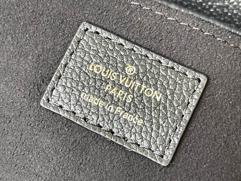 Inspired Handbags, AA+ Quality 100% Genuine Leather Classic Flap Medium Quilted Lambskin Black Gold, 18X 1 1X 5cm BL 4 Colour