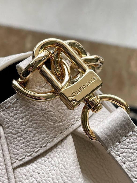 Inspired Handbags, AA+ Quality 100% Genuine Leather Classic Flap Medium Quilted Lambskin Black Gold, 18X 1 1X 5cm BL 4 Colour