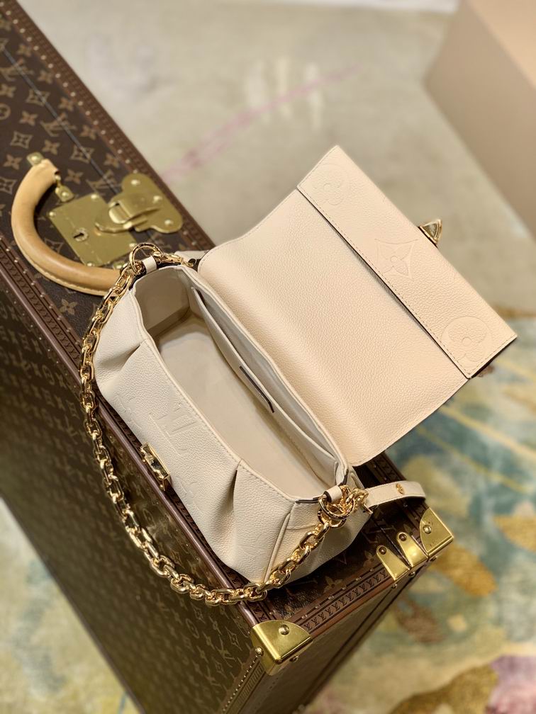 Inspired Handbags, AA+ Quality 100% Genuine Leather Classic Flap Medium Quilted Lambskin Black Gold, 18X 1 1X 5cm BL 4 Colour