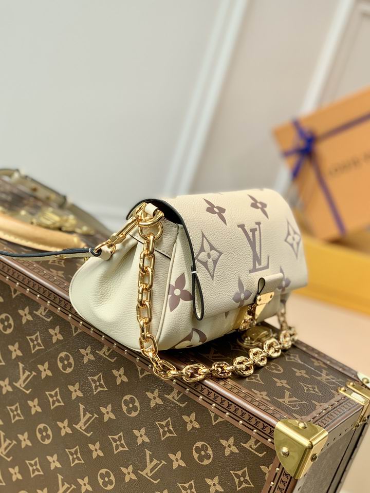 Inspired Handbags, AA+ Quality 100% Genuine Leather Classic Flap Medium Quilted Lambskin Black Gold, 18X 1 1X 5cm BL 4 Colour