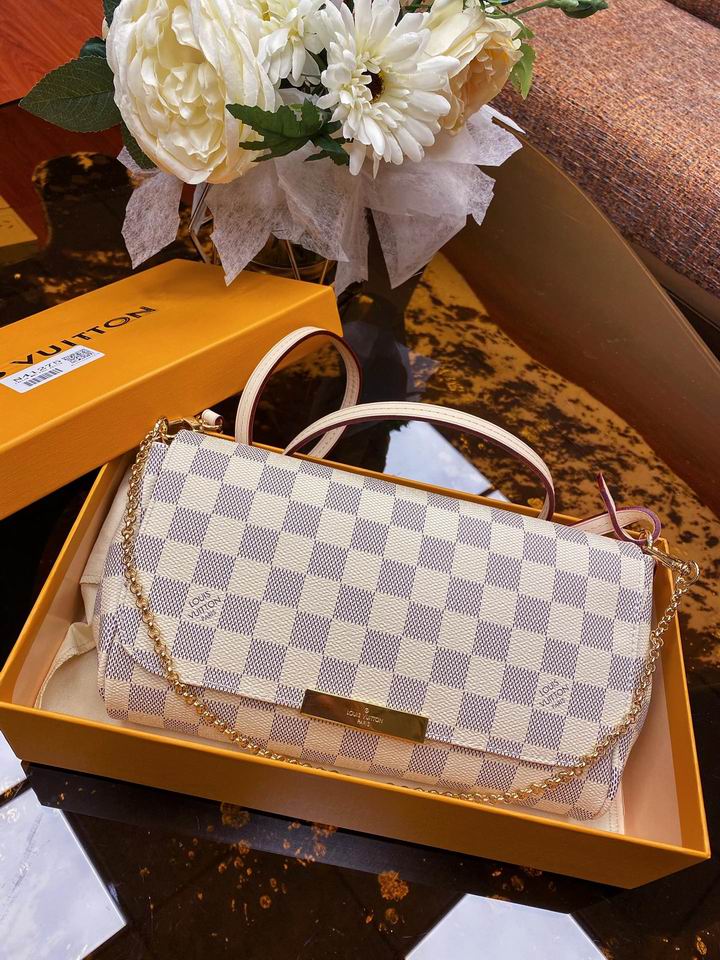 Inspired Handbags, AA+ Quality 100% Genuine Leather Classic Flap Medium Quilted Lambskin Black Gold, 18X 1 1X 5cm BL 4 Colour