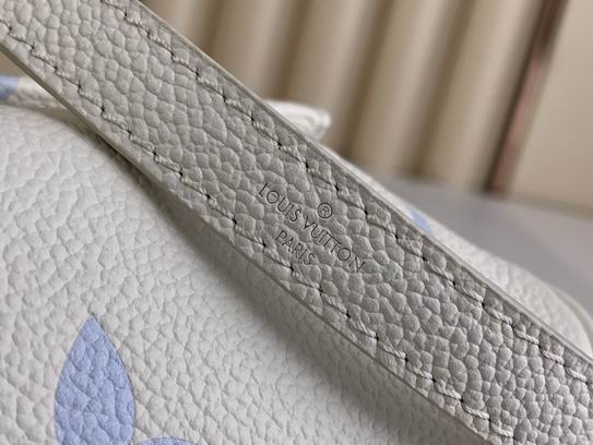Inspired Handbags, AA+ Quality 100% Genuine Leather Classic Flap Medium Quilted Lambskin Black Gold, 18X 1 1X 5cm BL 4 Colour