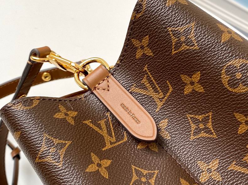 Louis Vuitton Inspired Handbags, AA+ Quality 100% Genuine Leather Classic Flap Medium Quilted Lambskin Black Gold, 18X 1 1X 5cm BL 4 Colour