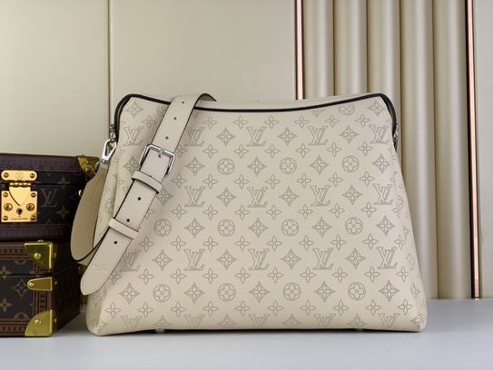 Louis Vuitton Handbags, AA+ Quality 100% Genuine Leather Classic Flap Medium Quilted Lambskin Black Gold, 18X 1 1X 5cm BL 4 Colour