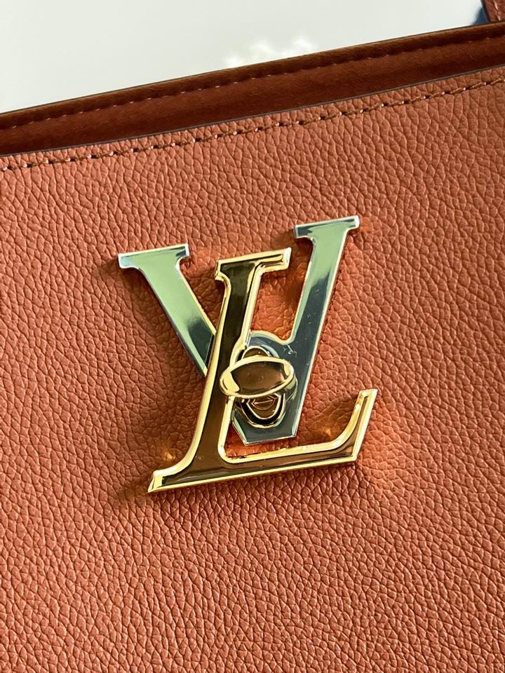 Louis Vuitton Handbags, AA+ Quality 100% Genuine Leather Classic Flap Medium Quilted Lambskin Black Gold, 18X 1 1X 5cm BL 4 Colour