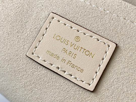 Louis Vuitton Handbags, AA+ Quality 100% Genuine Leather Classic Flap Medium Quilted Lambskin Black Gold, 18X 1 1X 5cm BL 4 Colour
