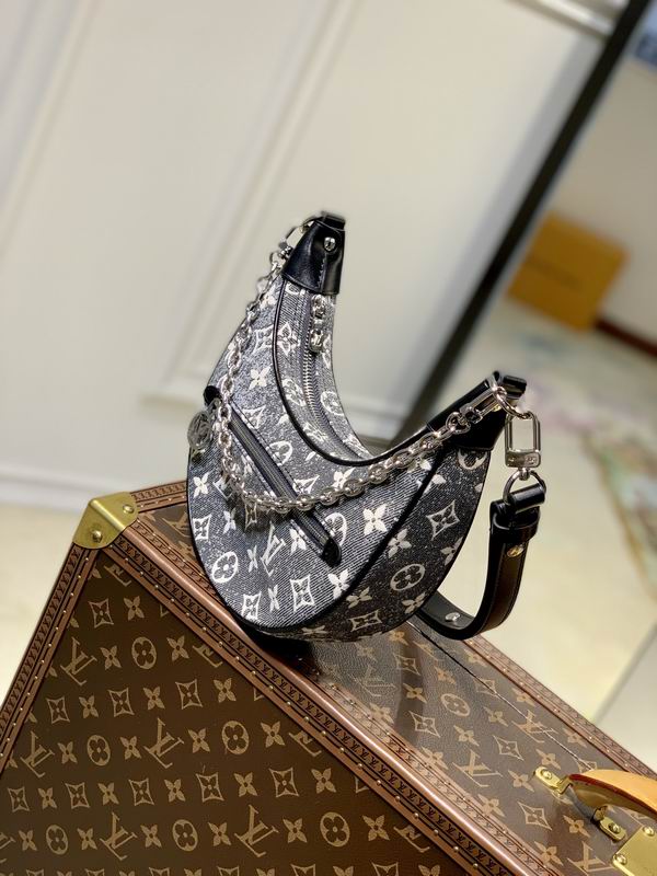 Inspired Handbags, AA+ Quality 100% Genuine Leather Classic Flap Medium Quilted Lambskin Black Gold, 18X 1 1X 5cm BL 4 Colour