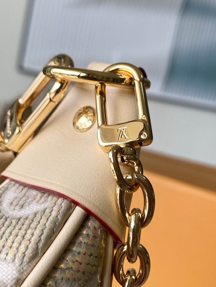 Inspired Handbags, AA+ Quality 100% Genuine Leather Classic Flap Medium Quilted Lambskin Black Gold, 18X 1 1X 5cm BL 4 Colour