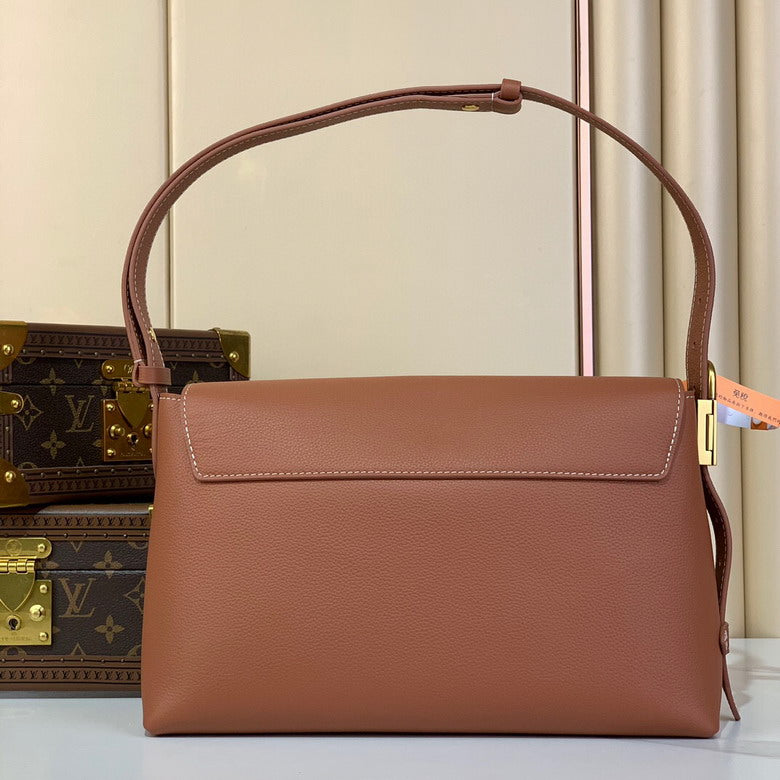 Inspired Handbags, AA+ Quality 100% Genuine Leather Classic Flap Medium Quilted Lambskin Black Gold, 18X 1 1X 5cm BL 4 Colour