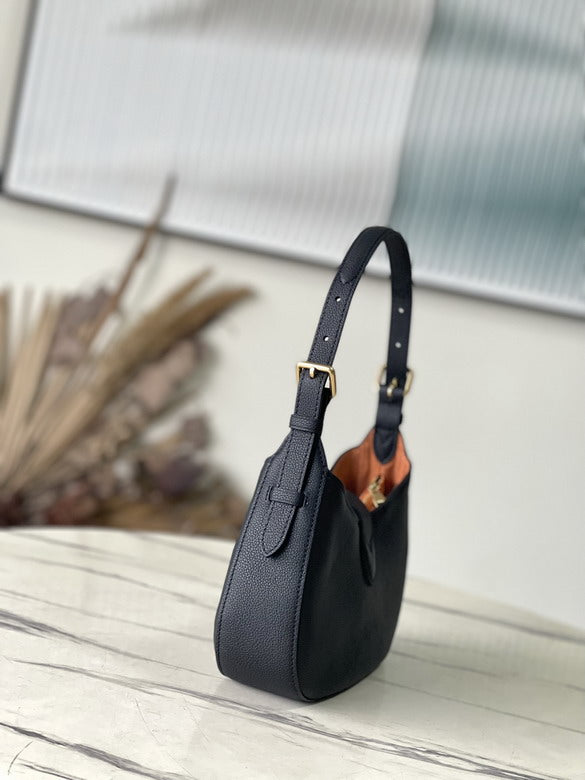Inspired Handbags, AA+ Quality 100% Genuine Leather Classic Flap Medium Quilted Lambskin Black Gold, 18X 1 1X 5cm BL 4 Colour