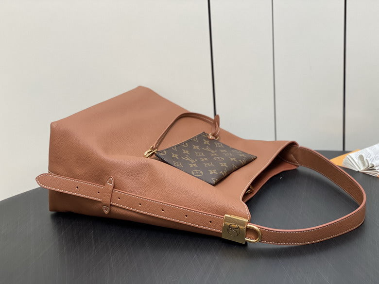 Inspired Handbags, AA+ Quality 100% Genuine Leather Classic Flap Medium Quilted Lambskin Black Gold, 18X 1 1X 5cm BL 4 Colour