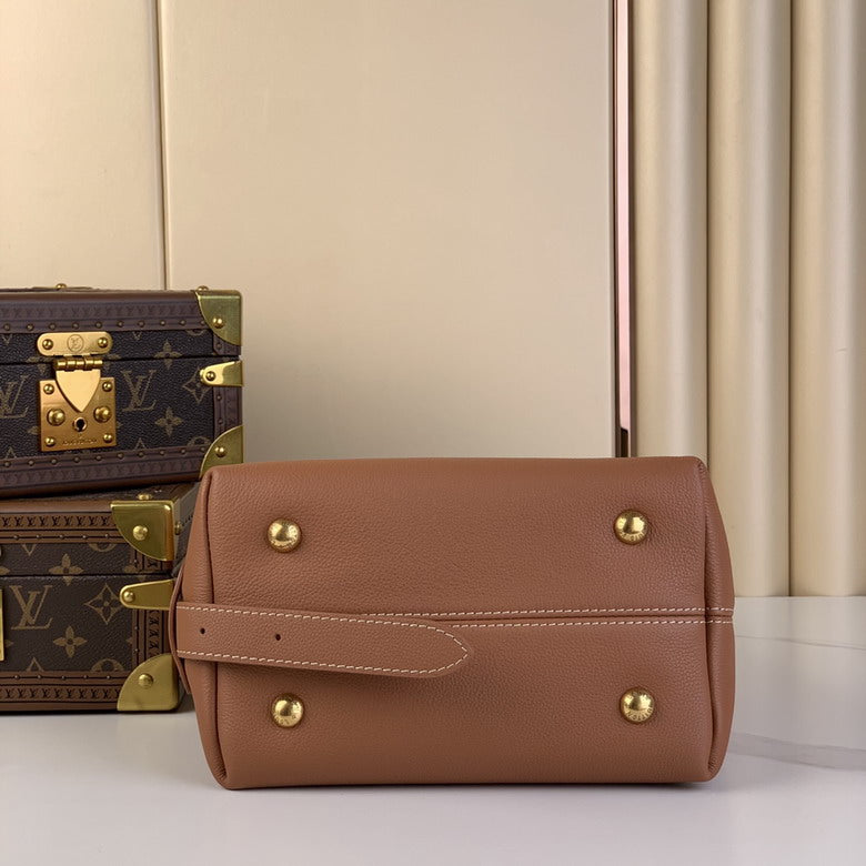 Inspired Handbags, AA+ Quality 100% Genuine Leather Classic Flap Medium Quilted Lambskin Black Gold, 18X 1 1X 5cm BL 4 Colour