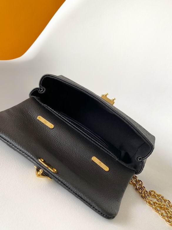 Louis vuitton Handbags, AA+ Quality 100% Genuine Leather Classic Flap Medium Quilted Lambskin Black Gold, 18X 1 1X 5cm BL 4 Colour
