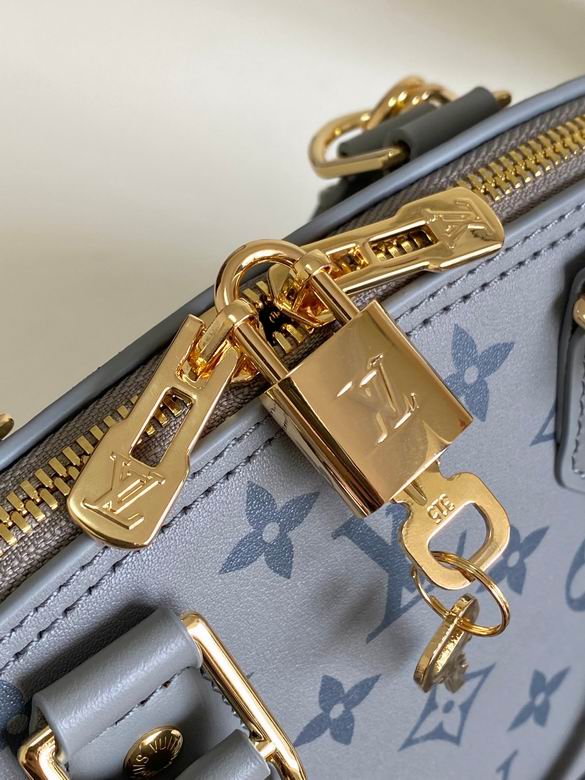 Louis Vuitton Inspired Handbags, AA+ Quality 100% Genuine Leather Classic Flap Medium Quilted Lambskin Black Gold, 18X 1 1X 5cm BL 4 Colour
