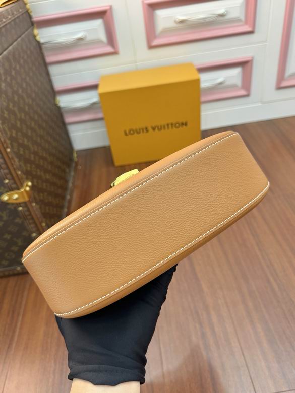 Inspired Handbags, AA+ Quality 100% Genuine Leather Classic Flap Medium Quilted Lambskin Black Gold, 18X 1 1X 5cm BL 4 Colour