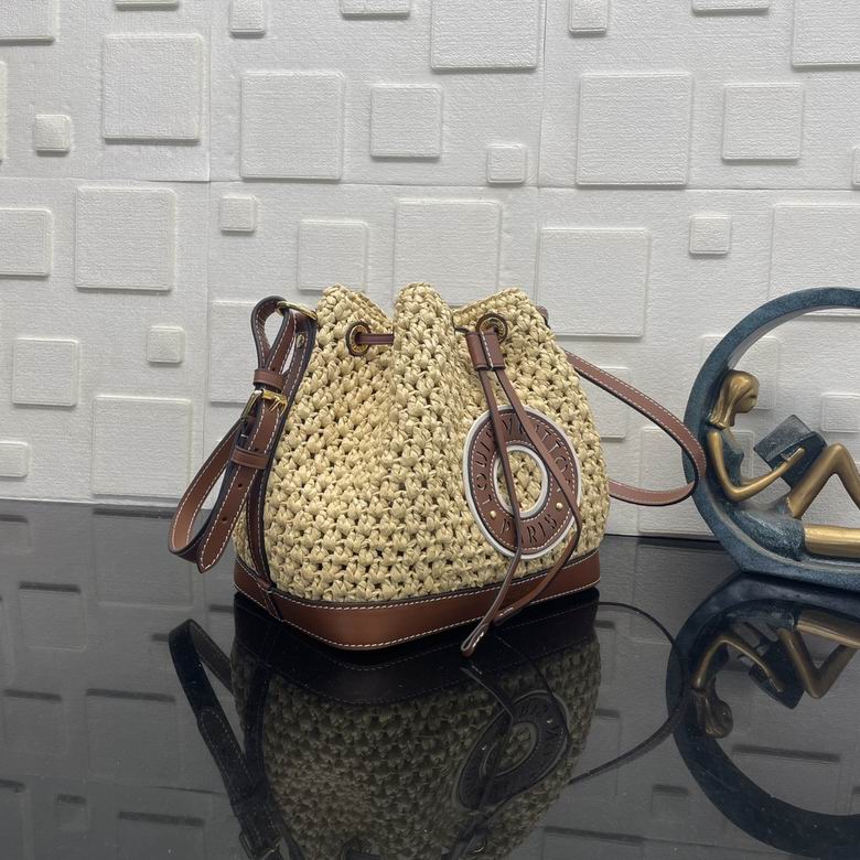 Louis Vuitton Inspired Handbags, AA+ Quality 100% Genuine Leather Classic Flap Medium Quilted Lambskin Black Gold, 18X 1 1X 5cm BL 4 Colour