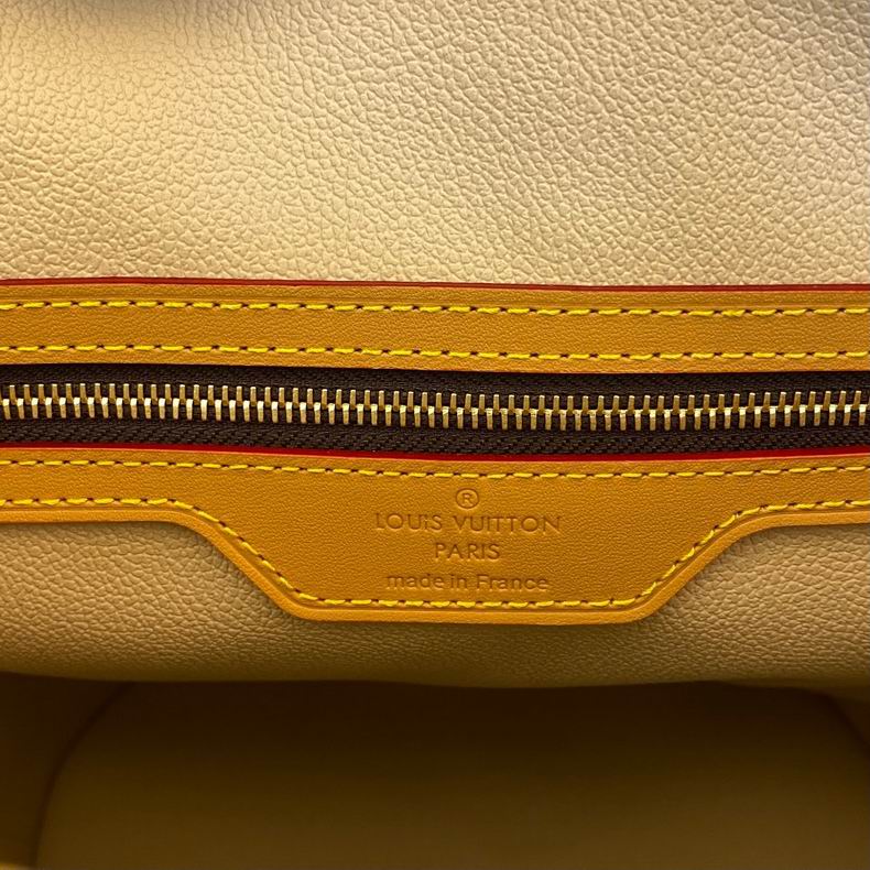 Louis Vuitton Inspired Handbags, AA+ Quality 100% Genuine Leather Classic Flap Medium Quilted Lambskin Black Gold, 18X 1 1X 5cm BL 4 Colour