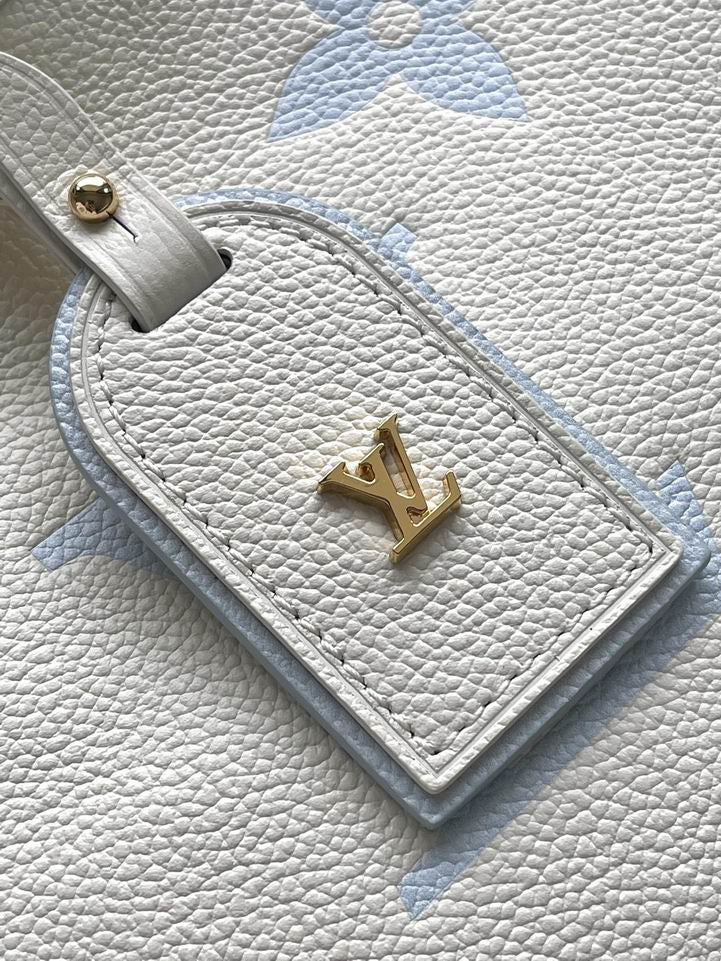 louis vuitton Inspired Handbags, AA+ Quality 100% Genuine Leather Classic Flap Medium Quilted Lambskin Black Gold, 18X 1 1X 5cm BL 4 Colour