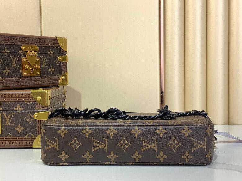 Inspired Handbags, AA+ Quality 100% Genuine Leather Classic Flap Medium Quilted Lambskin Black Gold, 18X 1 1X 5cm BL 4 Colour