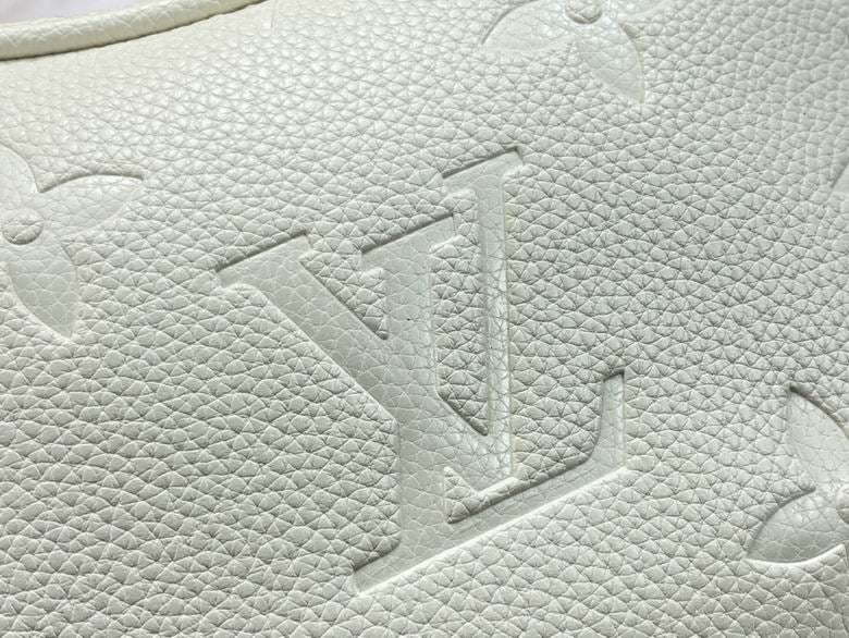 Louis vuitton Inspired Handbags, AA+ Quality 100% Genuine Leather Classic Flap Medium Quilted Lambskin Black Gold, 18X 1 1X 5cm BL 4 Colour