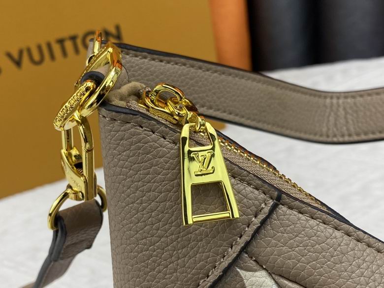 Louis vuitton Inspired Handbags, AA+ Quality 100% Genuine Leather Classic Flap Medium Quilted Lambskin Black Gold, 18X 1 1X 5cm BL 4 Colour