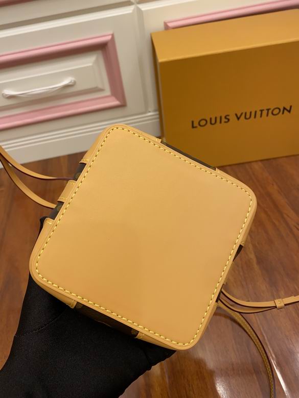 Louis Vuitton Inspired Handbags, AA+ Quality 100% Genuine Leather Classic Flap Medium Quilted Lambskin Black Gold, 18X 1 1X 5cm BL 4 Colour