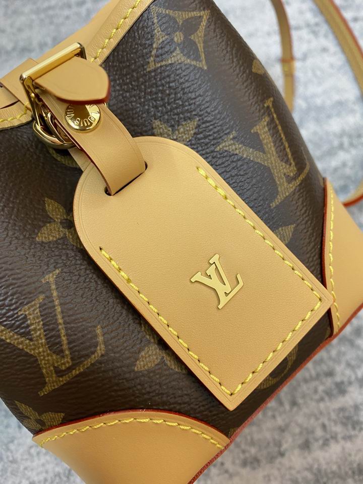Louis Vuitton Inspired Handbags, AA+ Quality 100% Genuine Leather Classic Flap Medium Quilted Lambskin Black Gold, 18X 1 1X 5cm BL 4 Colour