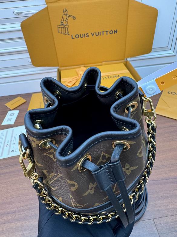 Louis Vuitton Inspired Handbags, AA+ Quality 100% Genuine Leather Classic Flap Medium Quilted Lambskin Black Gold, 18X 1 1X 5cm BL 4 Colour