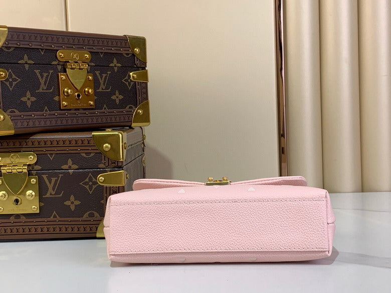 Louis vuitton Handbags, AA+ Quality 100% Genuine Leather Classic Flap Medium Quilted Lambskin Black Gold, 18X 1 1X 5cm BL 4 Colour