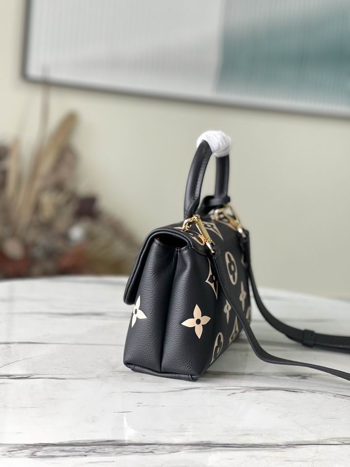 Louis vuitton Handbags, AA+ Quality 100% Genuine Leather Classic Flap Medium Quilted Lambskin Black Gold, 18X 1 1X 5cm BL 4 Colour