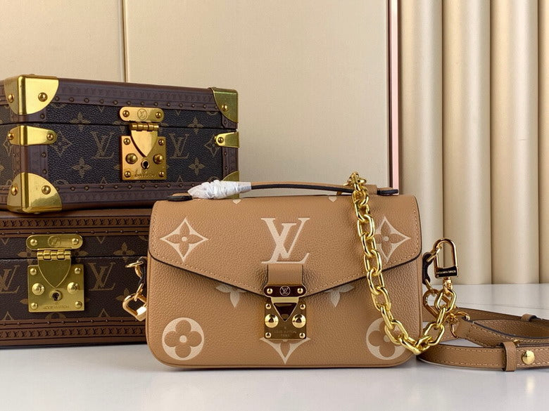 Louis Vuitton Handbags, AA+ Quality 100% Genuine Leather Classic Flap Medium Quilted Lambskin Black Gold, 18X 1 1X 5cm BL 4 Colour