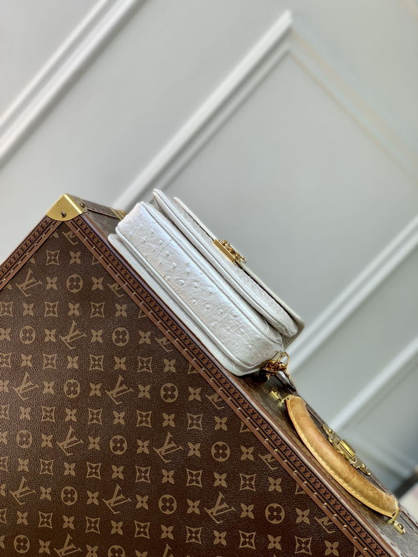 Louis Vuitton Handbags, AA+ Quality 100% Genuine Leather Classic Flap Medium Quilted Lambskin Black Gold, 18X 1 1X 5cm BL 4 Colour